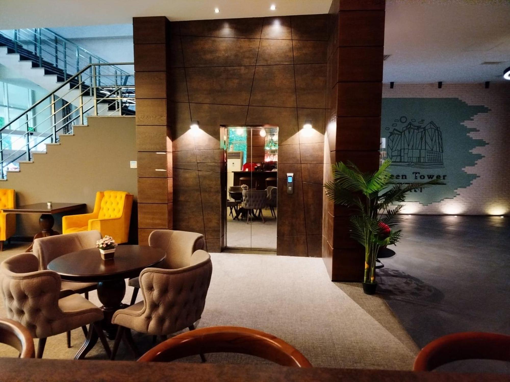 Green Tower Hotel Tbilissi Extérieur photo
