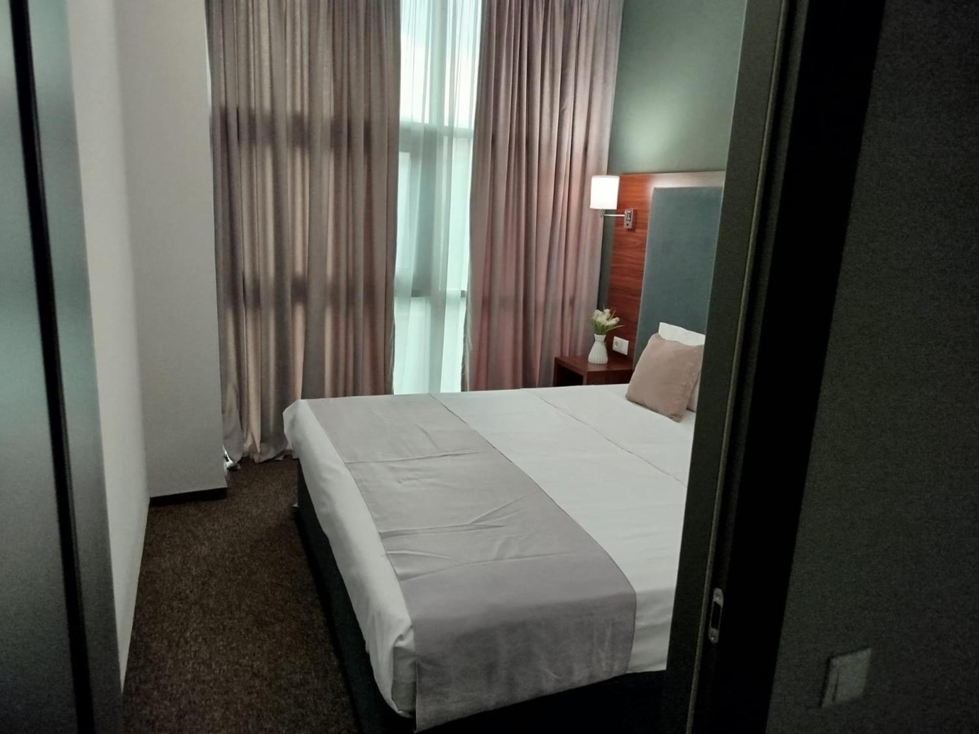 Green Tower Hotel Tbilissi Extérieur photo