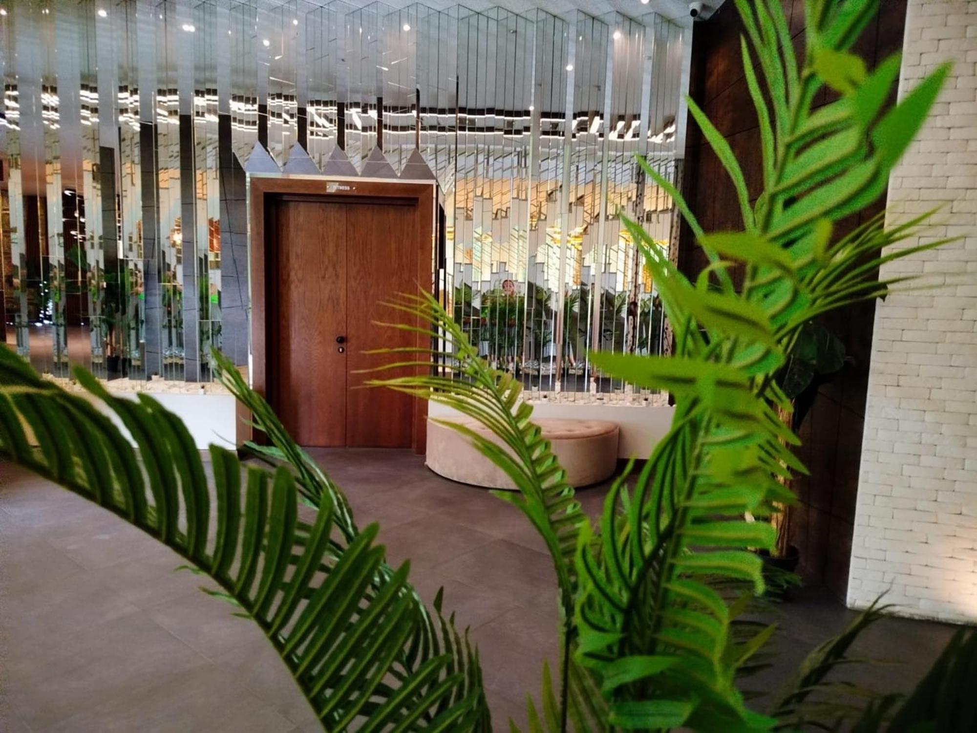 Green Tower Hotel Tbilissi Extérieur photo